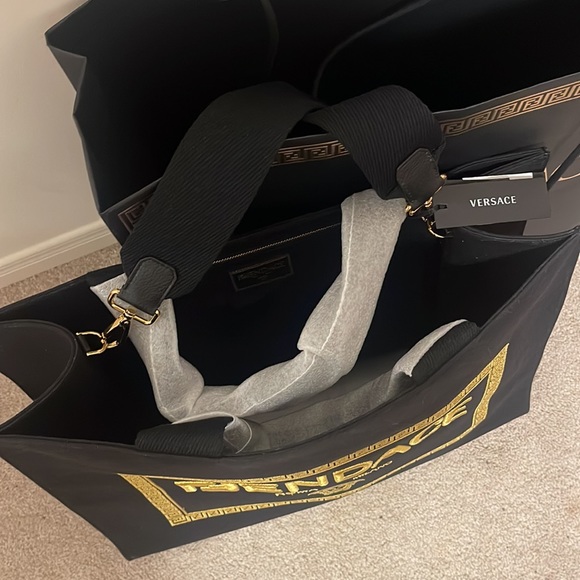 Limited Edition Fendace tote bag. Versace and Fendi collaboration piece. - Picture 2 of 8